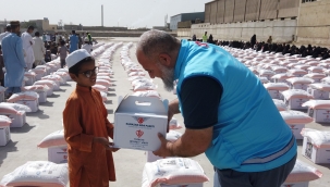 Ramazan'da 2 milyonun kişiye yardım ulaştırdı