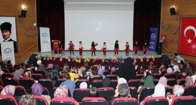 4-6 yaş Kur'an kursu öğrencileri kapanış programında buluştu