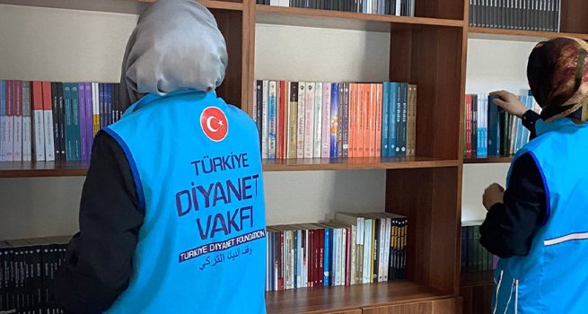 Bolu'da "Hediyem Kitap Olsun" kampanyası kitapları dağıtılıyor