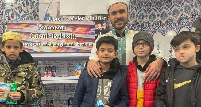 DİTİB Fatih Camii'nde "Ramazan Çocuk Bakkalı" oluşturuldu