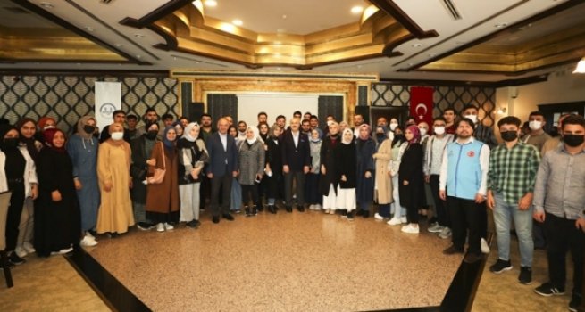İzmir'de gençlik buluşması