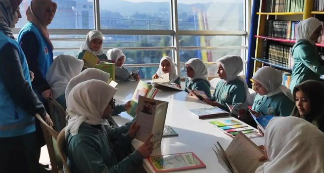 Osmaniye'de "Hediyem Kitap Olsun" kampanyası kitapları dağıtıldı