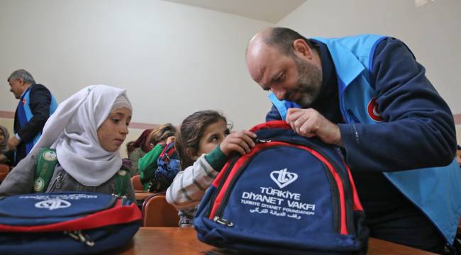 TDV Suriye'de 8 bin çocuğa eğitim imkanı sağlıyor